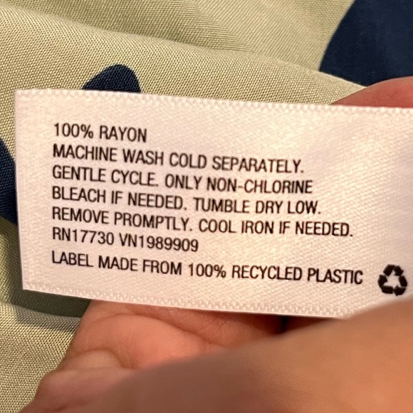 Original Use Green and Blue Floral Men's Shirt - Picture 5 of 6